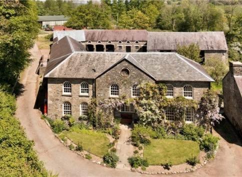 Henllys Estate B And B Llandovery Exterior foto